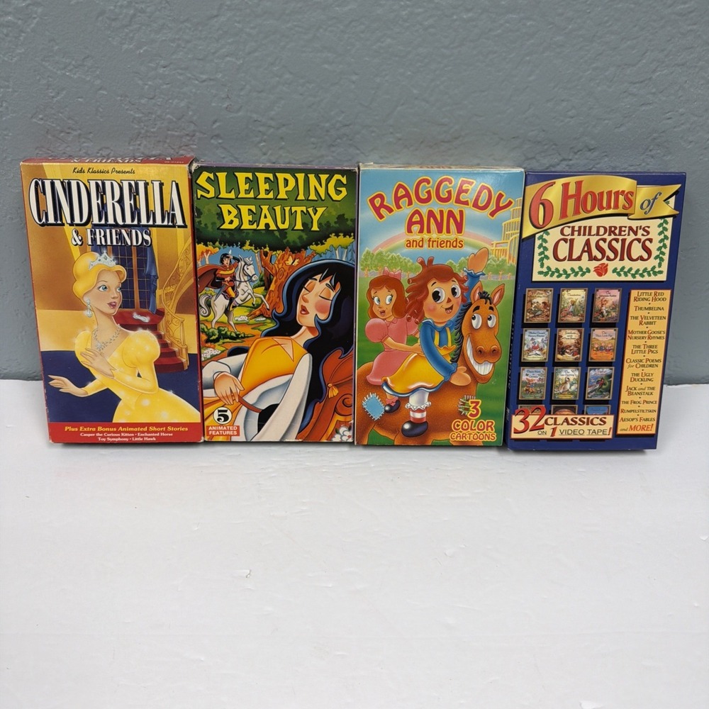 Lot Of 4 VHS Raggedy‎ Ann Sleeping Beauty Cinderella Children's Classic